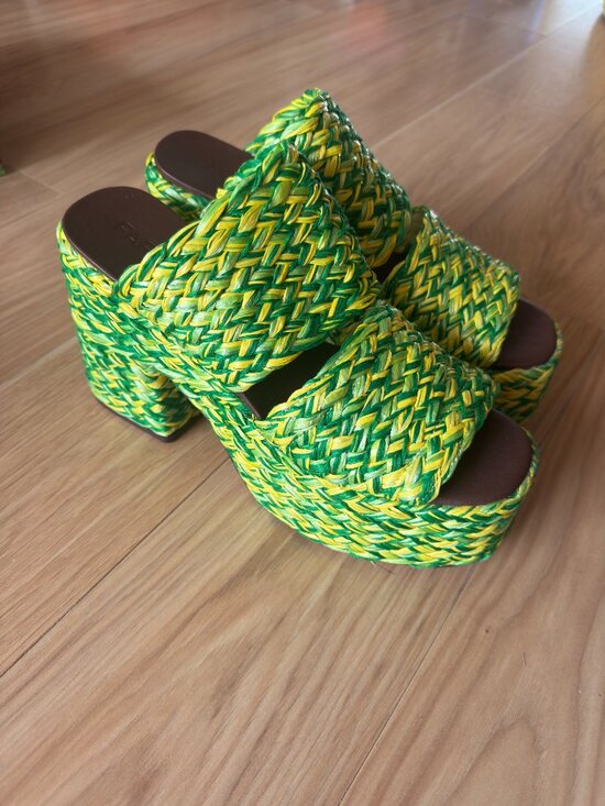 FARM Rio Shoes - Farm Rio Braided Raffia Platform Slide Sandals - US Women's 10